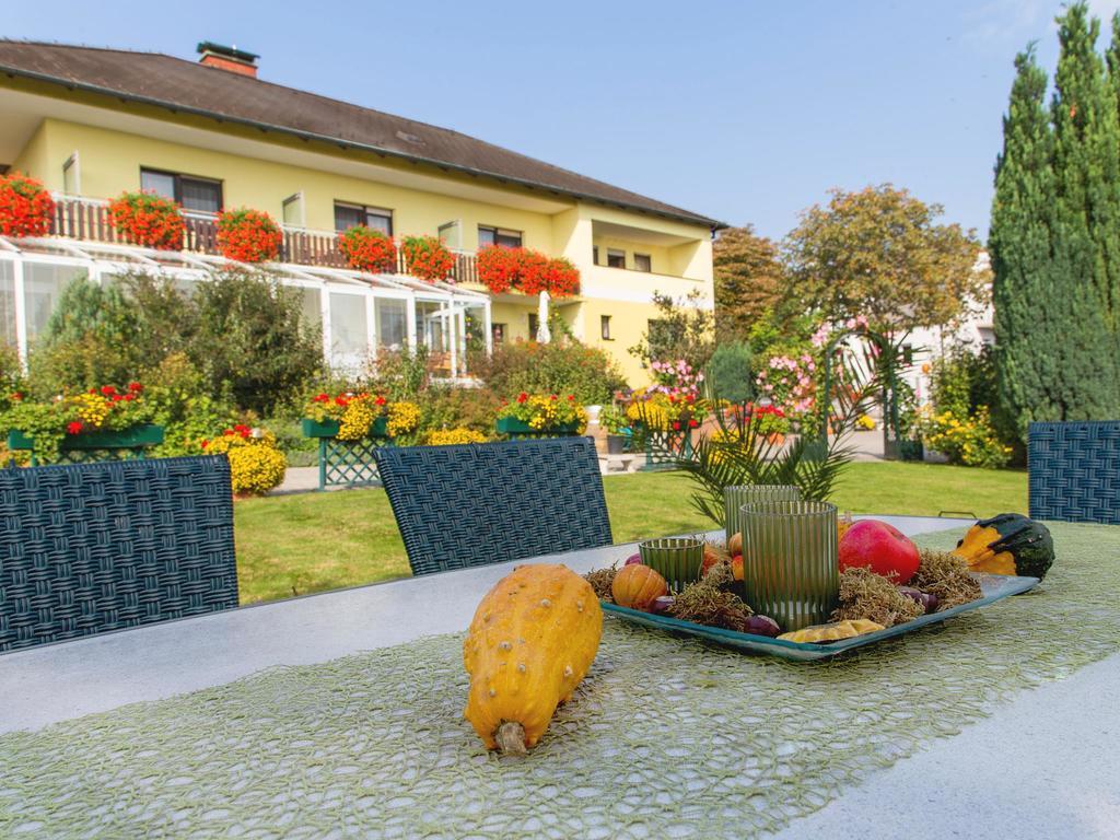 Haus Margarethe Hotel Moerbisch Am See Luaran gambar